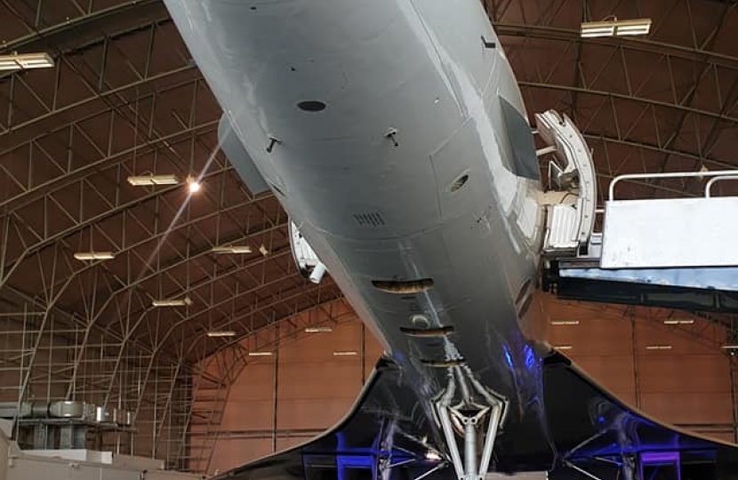 Cllr Smetham examines Concorde